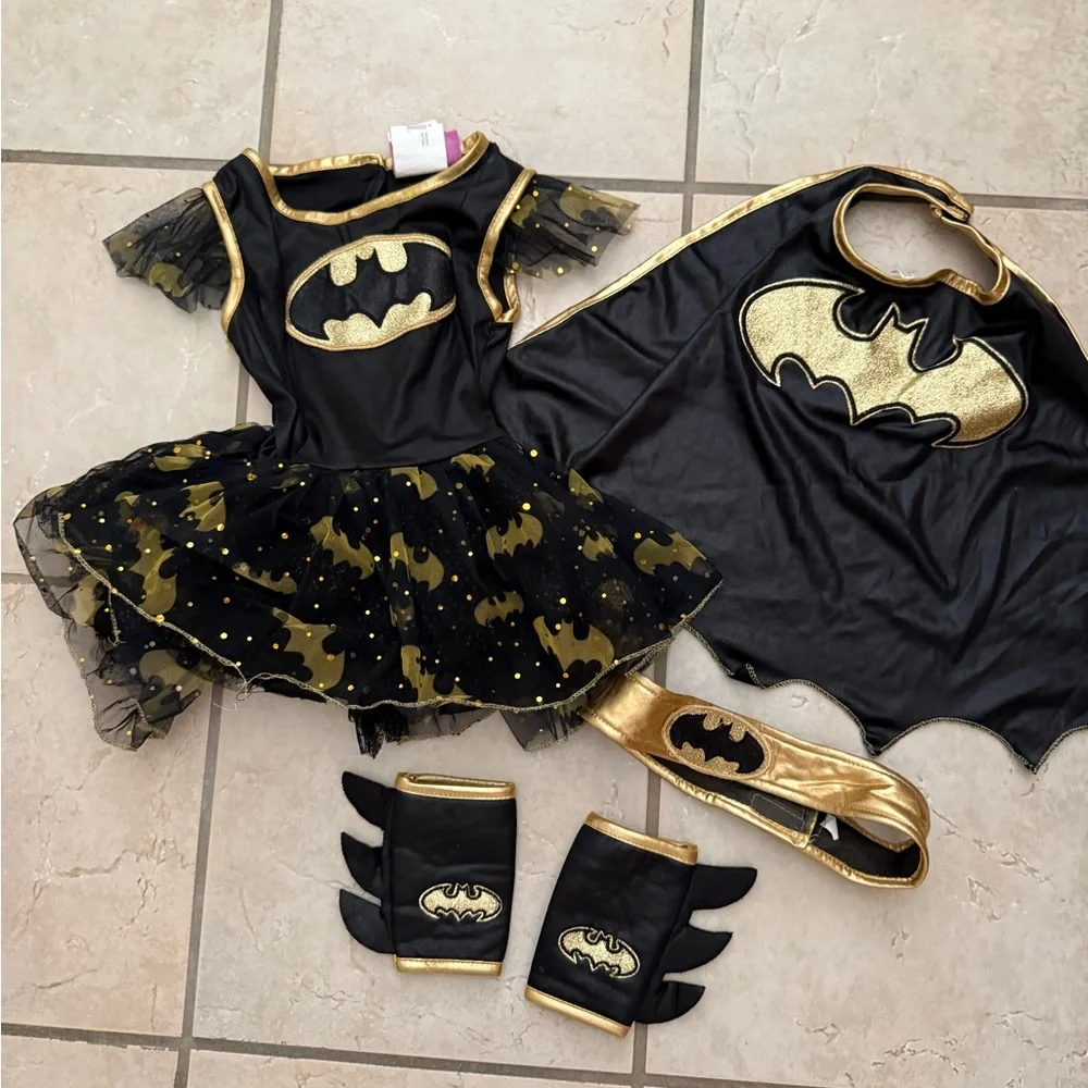 Girl’s batgirl costume size XS Rubie’s brand - Picture 3 of 6